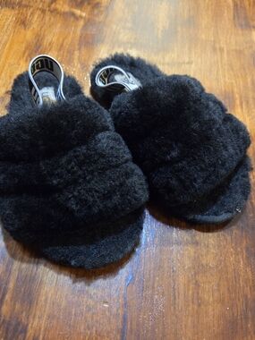 Ugg black toddler fluffy open toe sling back slippers size 11 Preppy Designer